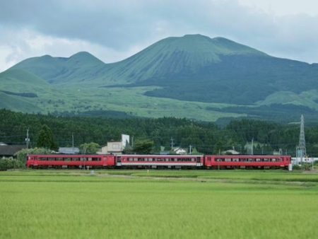 日本最美铁道风景Top10 透过车窗欣赏风景吧！