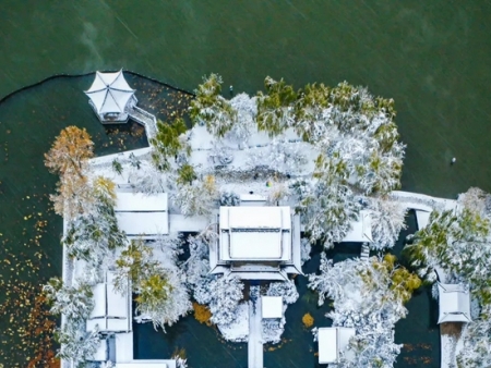 被一场初雪带火的千年古城 济南冬景惊艳全国